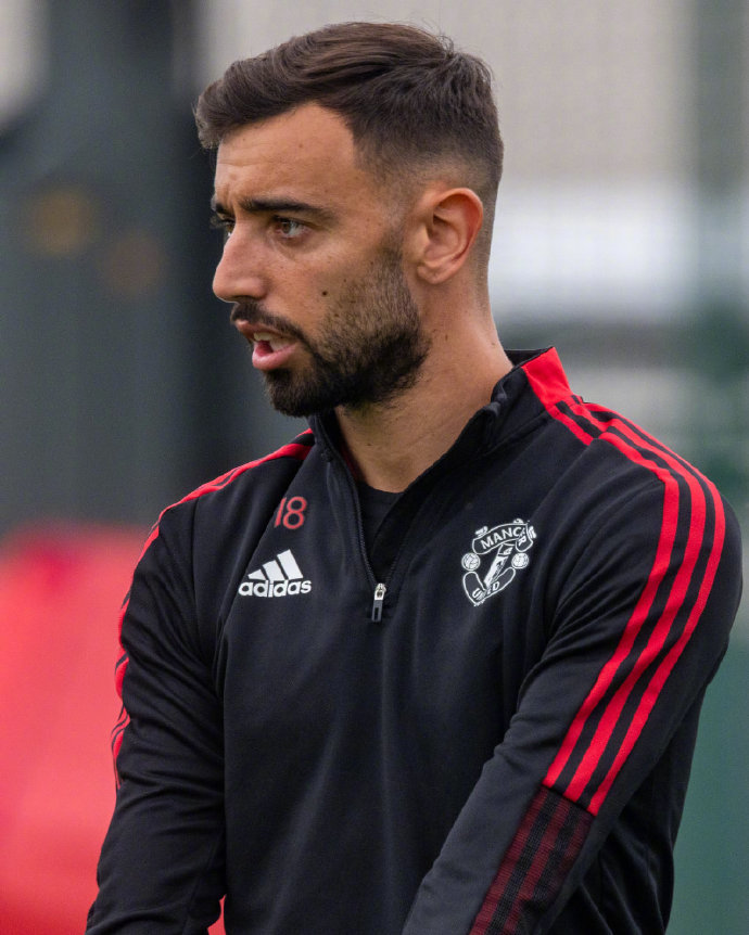 南宫体育- 利兹联新援融入困难，主帅坦言需时间适应体系  