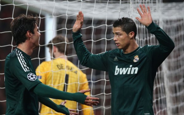 南宫体育官方网站- 特尔纳纳球迷组织众筹，成功保住百年俱乐部所有权